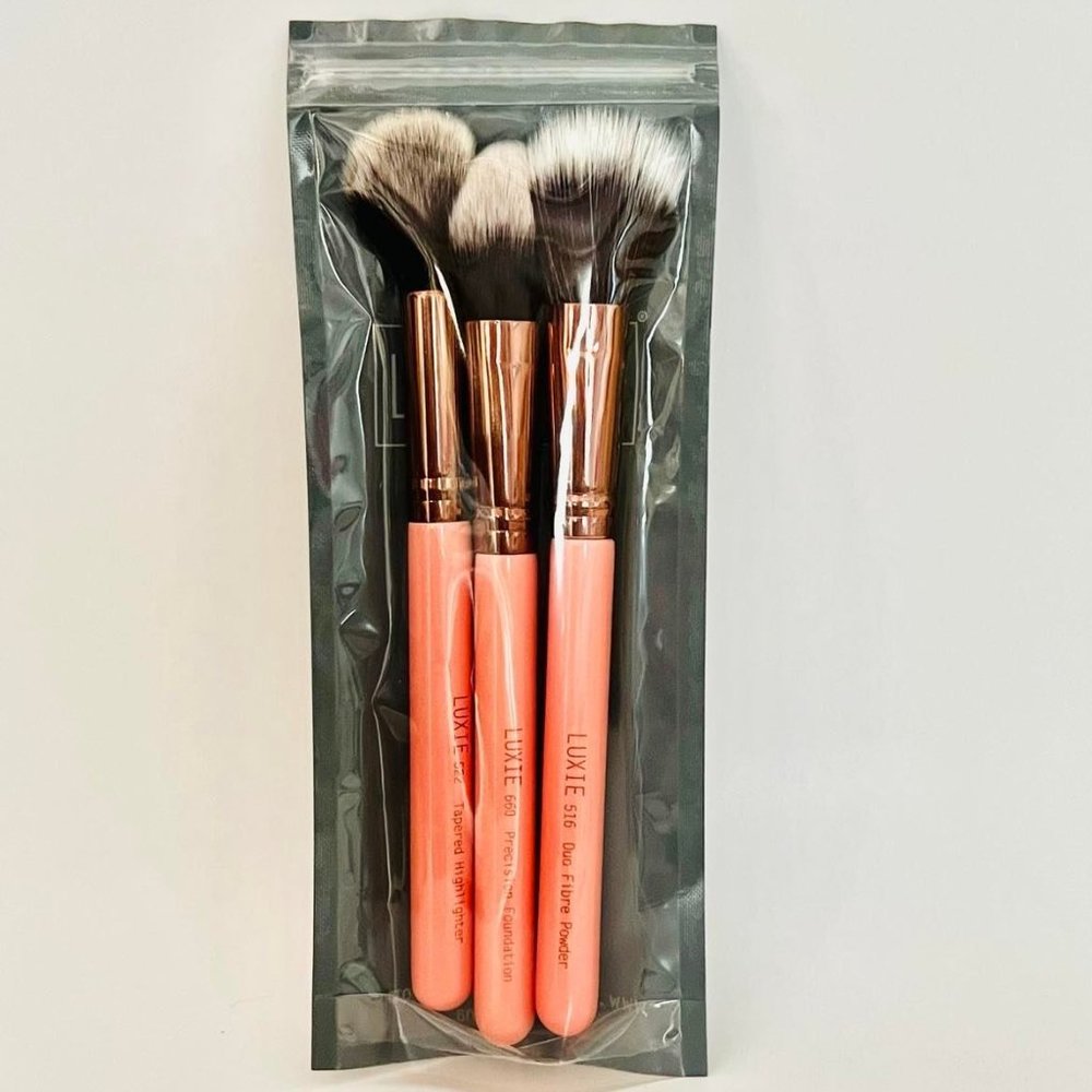 LUXIE Beauty Face Makeup Brushes- Highlighter/Foundation/Duo Fiber Powder SET 3